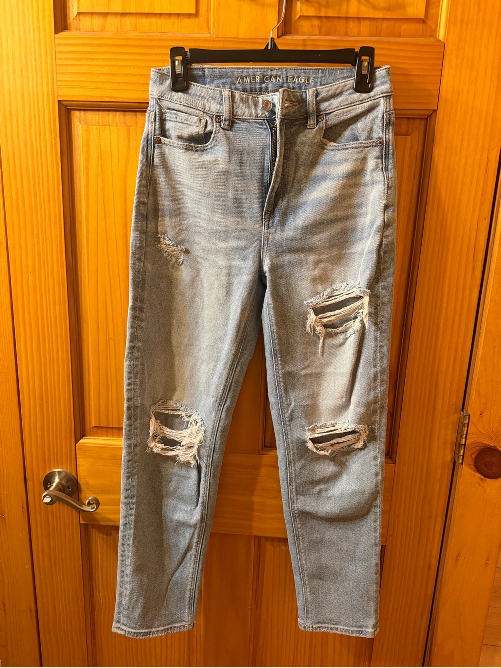 American Eagle Mom Straight Jean